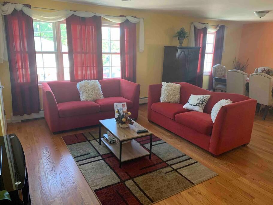 Family 3-Bedroom Home 伊麗莎白 外观 照片